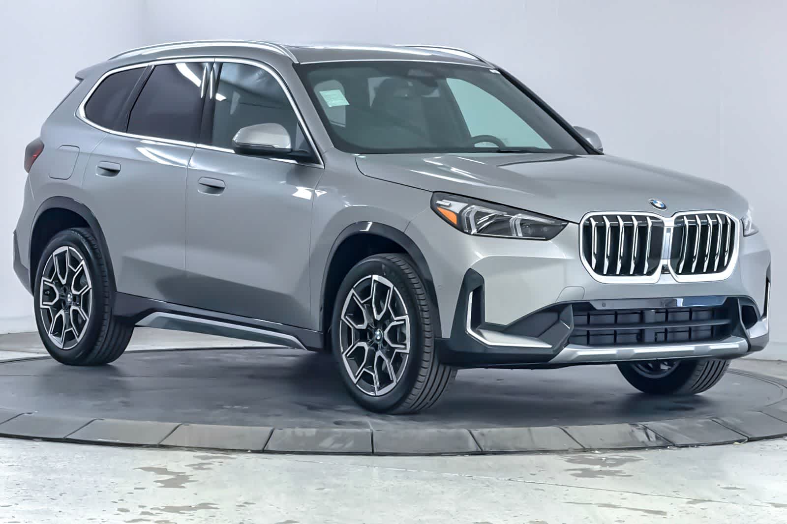 Thumbnail: 2026 BMW X1 - 9