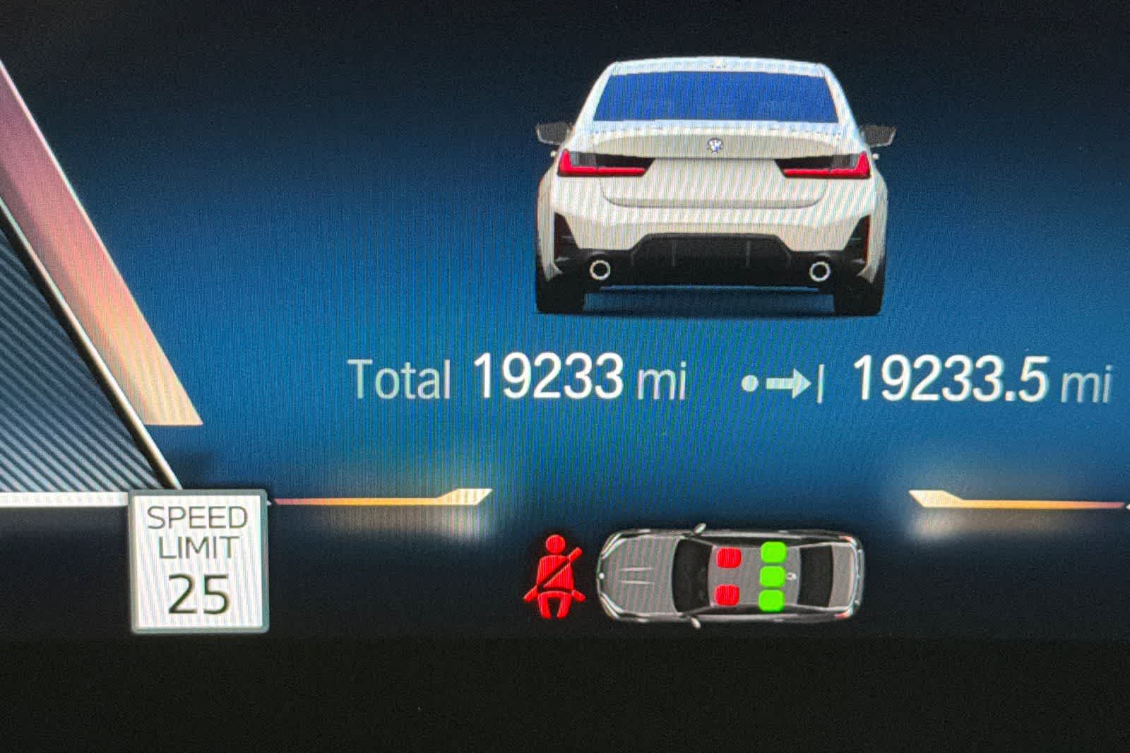 Thumbnail: 2023 BMW 3 Series - 25