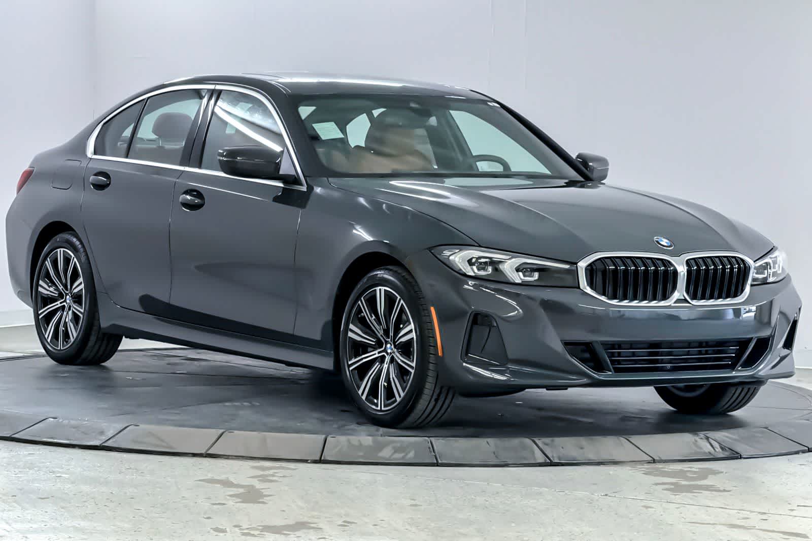 Thumbnail: 2026 BMW 3 Series - 9
