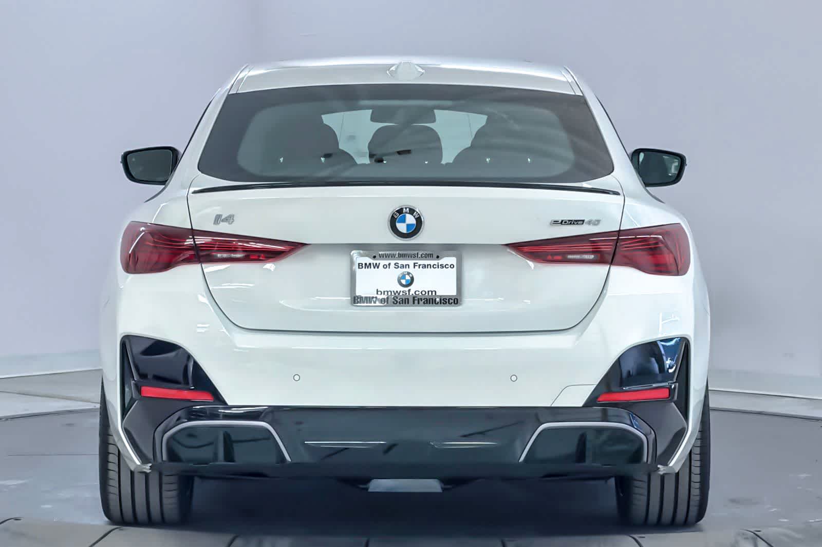 Thumbnail: 2026 BMW i4 - 7