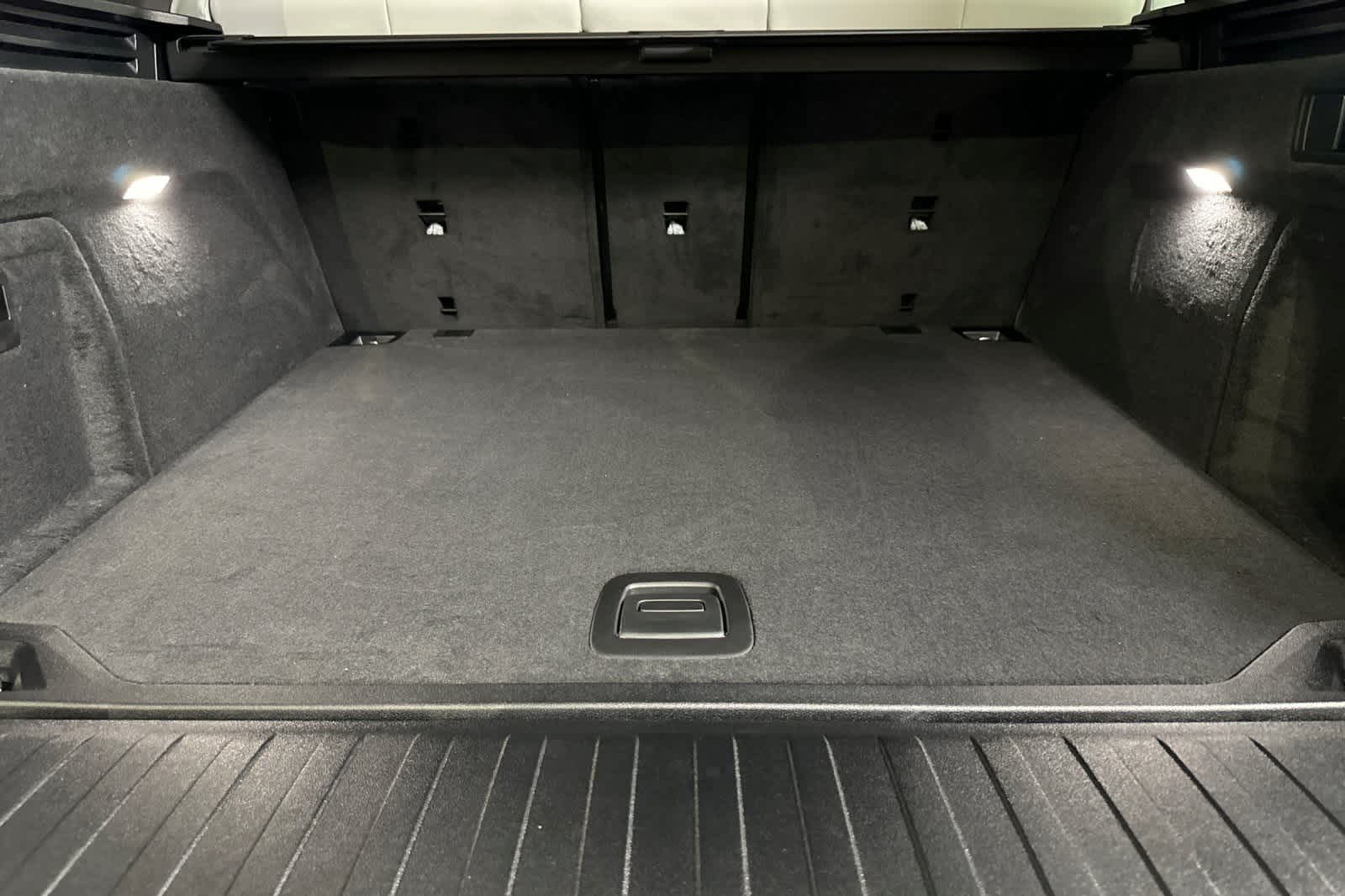 Thumbnail: 2026 BMW X5 - 15