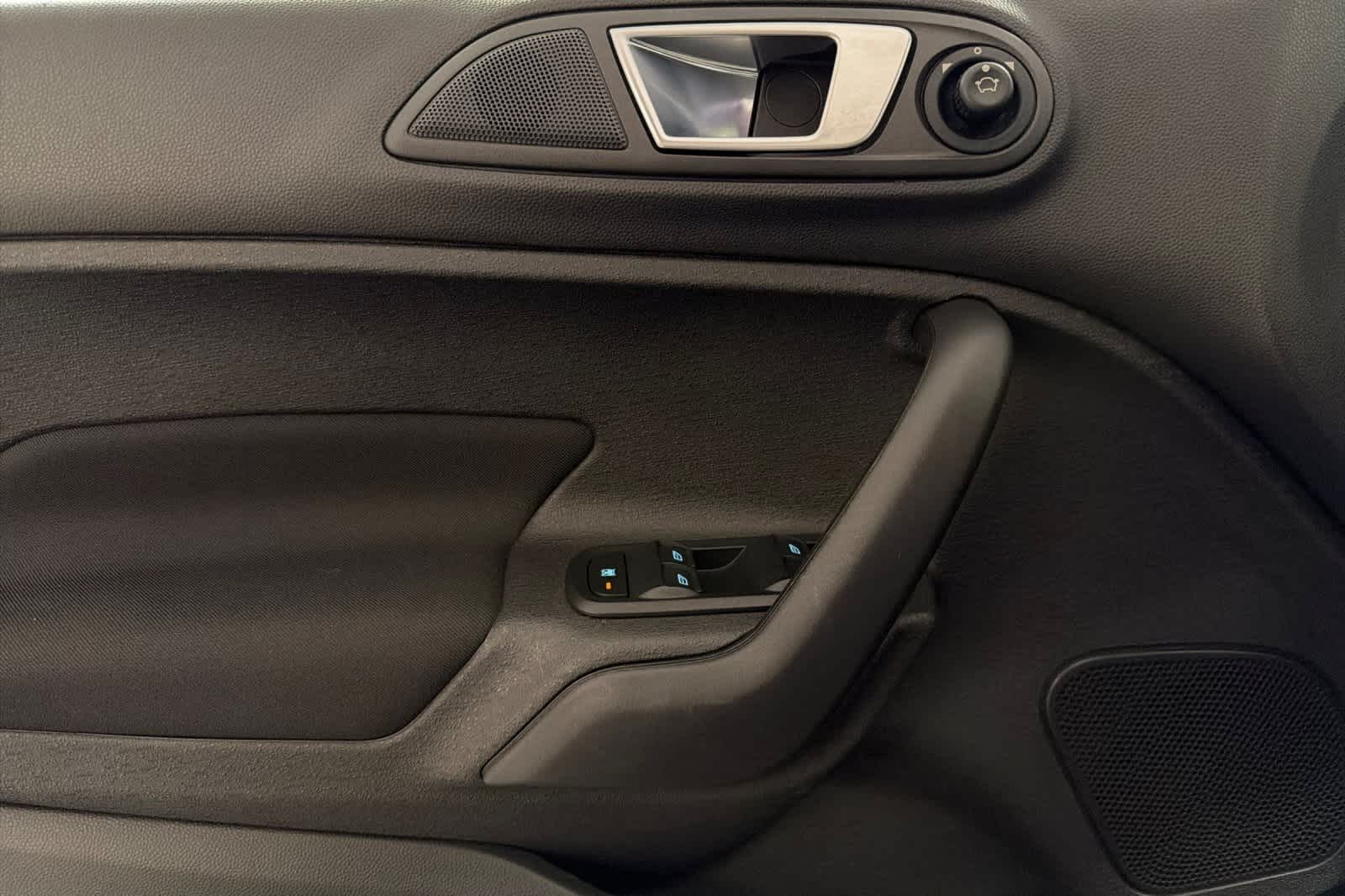 Thumbnail: 2014 Ford Fiesta - 12