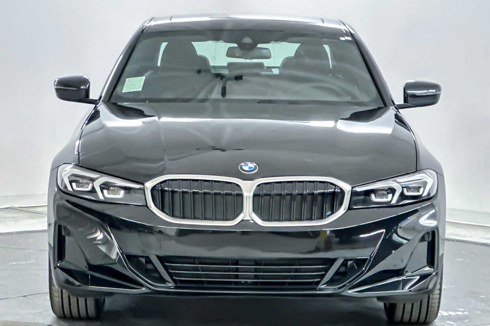 Thumbnail: 2026 BMW 3 Series - 10