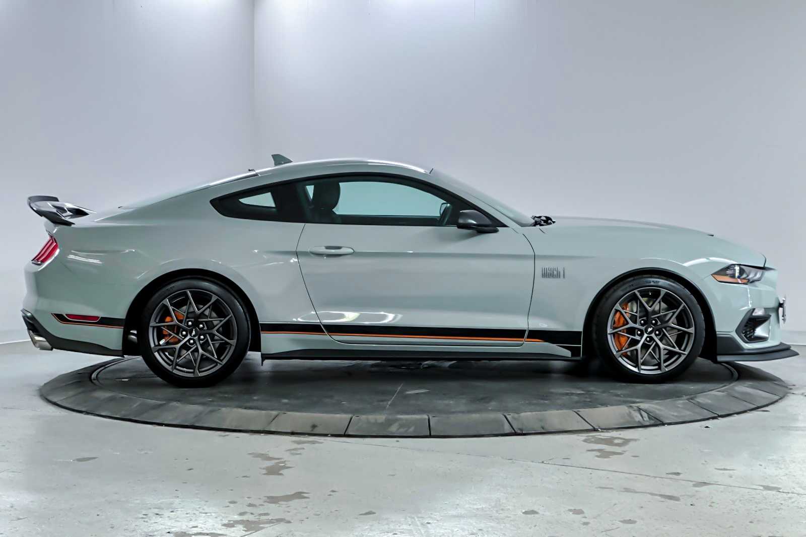 Thumbnail: 2022 Ford Mustang - 8