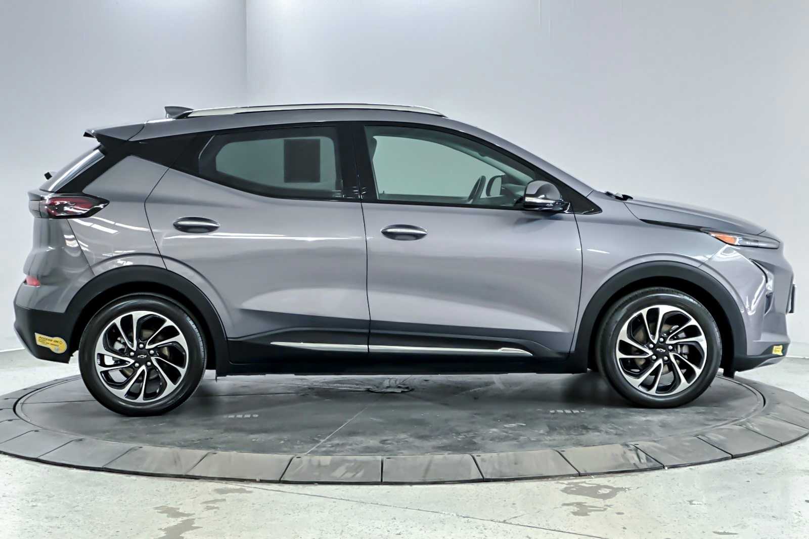 Thumbnail: 2022 Chevrolet Bolt EUV - 8