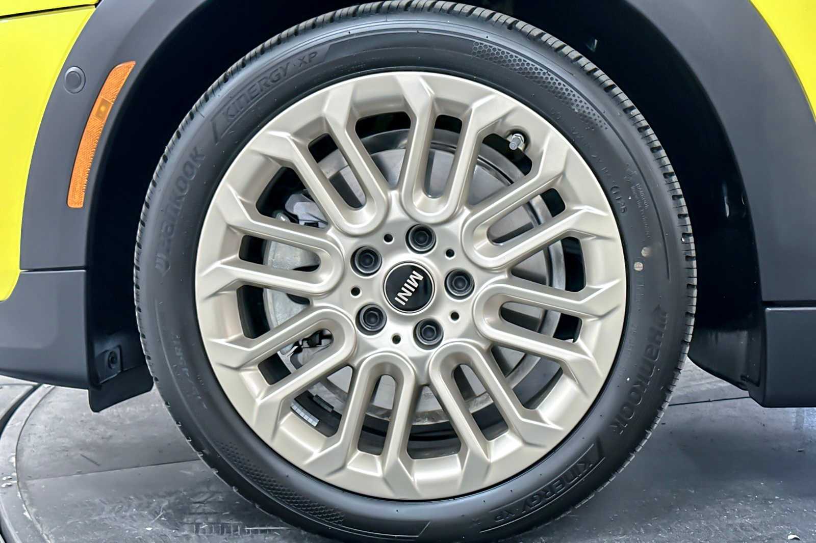 Thumbnail: 2025 MINI Cooper Hardtop - 26