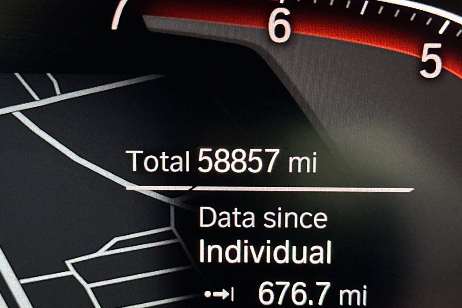 Thumbnail: 2023 BMW 5 Series - 25