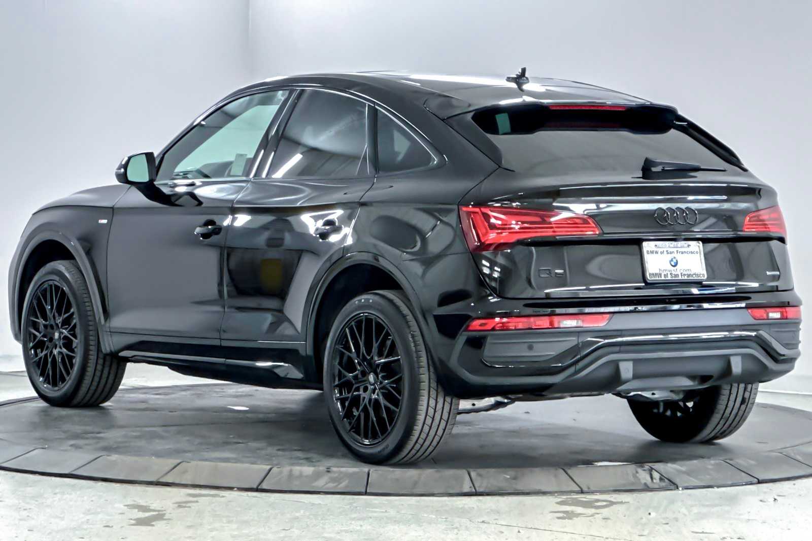 Thumbnail: 2022 Audi Q5 - 6