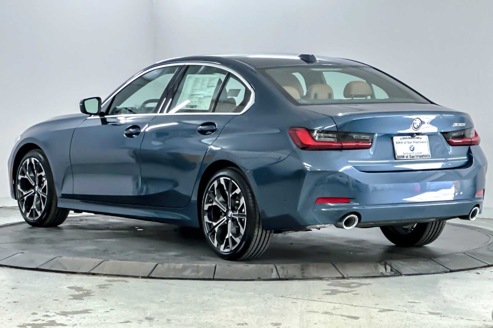 Thumbnail: 2026 BMW 3 Series - 6