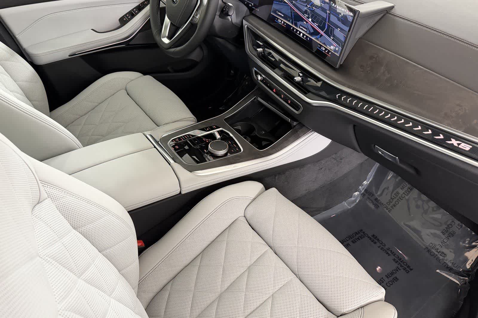 Thumbnail: 2026 BMW X5 - 16