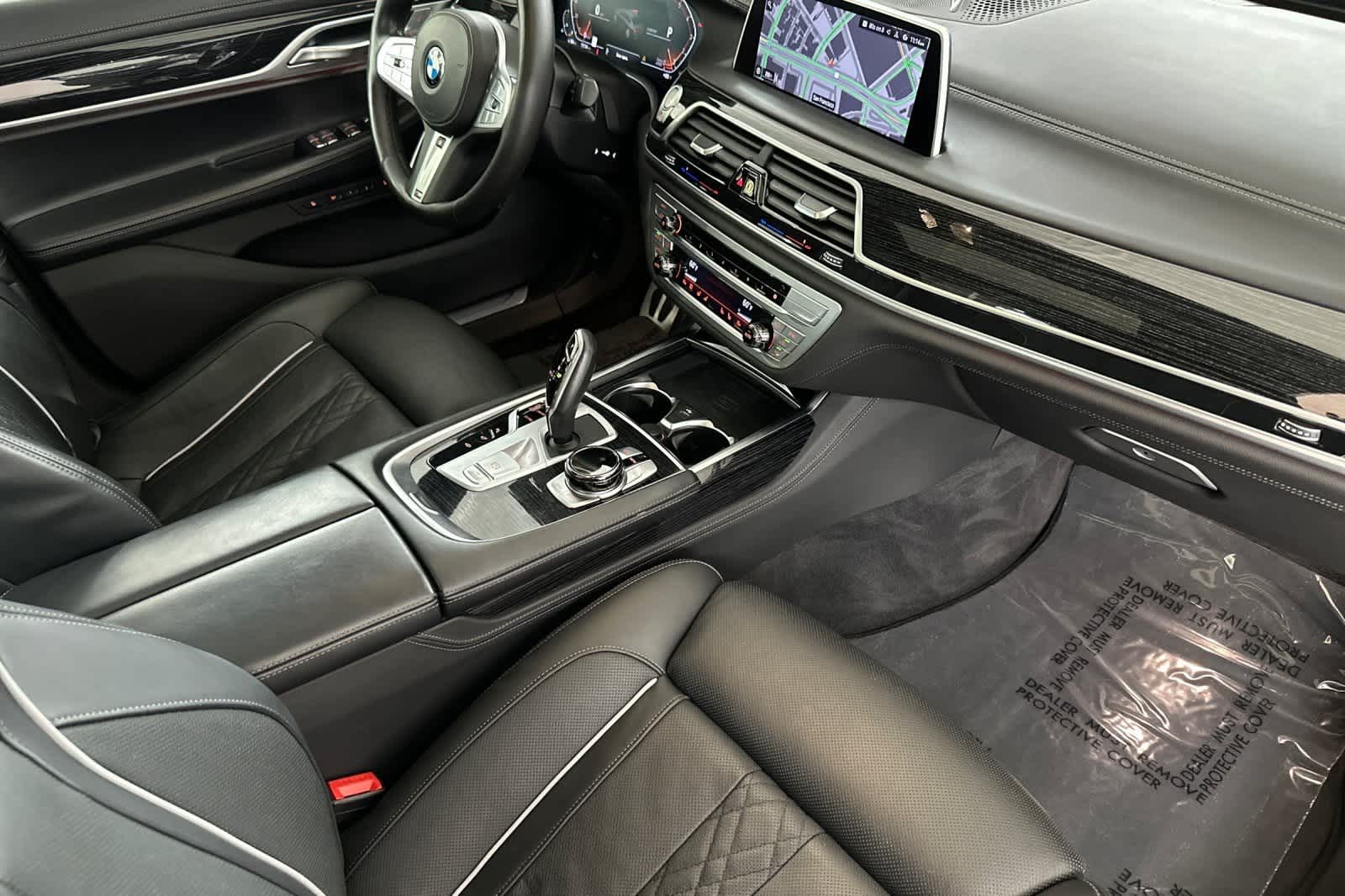 Thumbnail: 2022 BMW 7 Series - 15