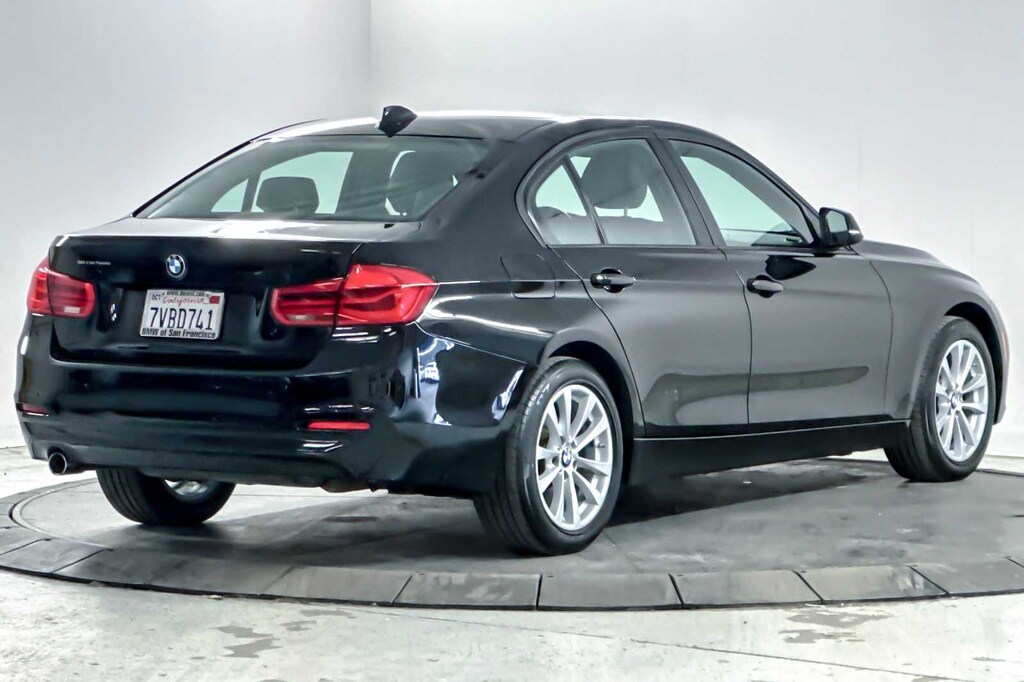 Used 2016 BMW 3 Series 320i Sedan