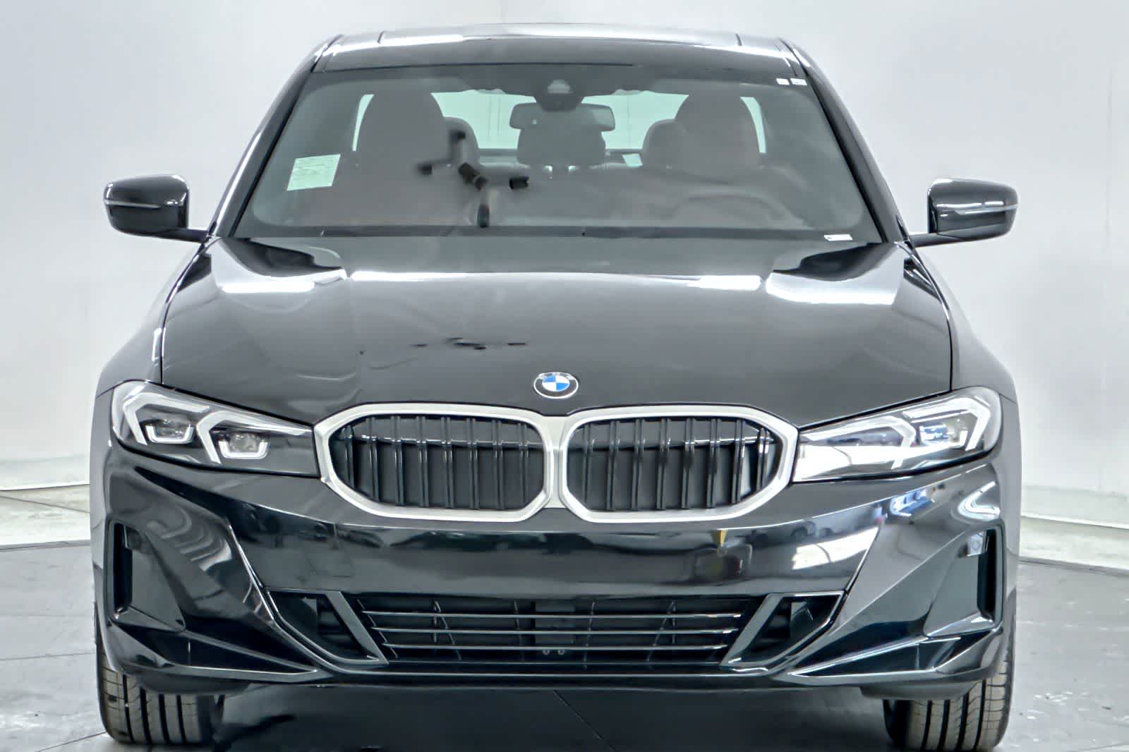 Thumbnail: 2026 BMW 3 Series - 10