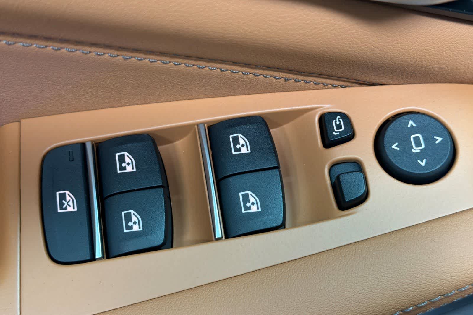 Thumbnail: 2026 BMW X5 - 13