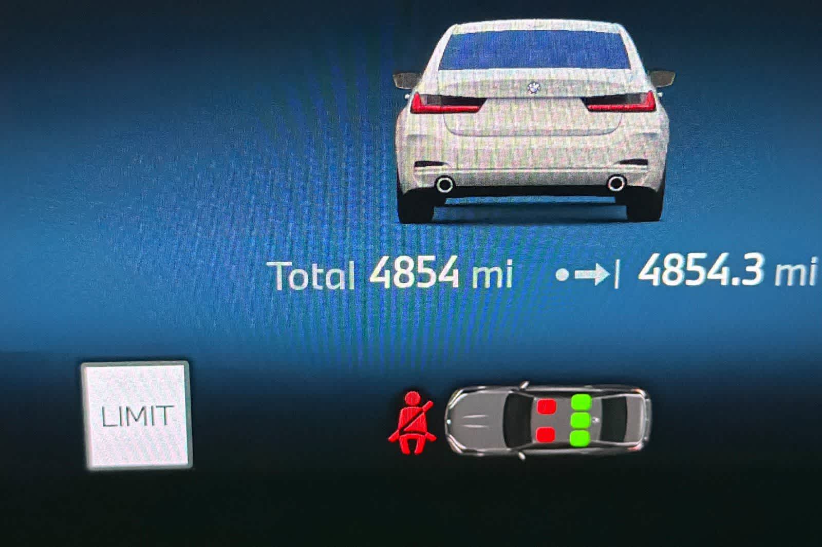 Thumbnail: 2025 BMW 3 Series - 25