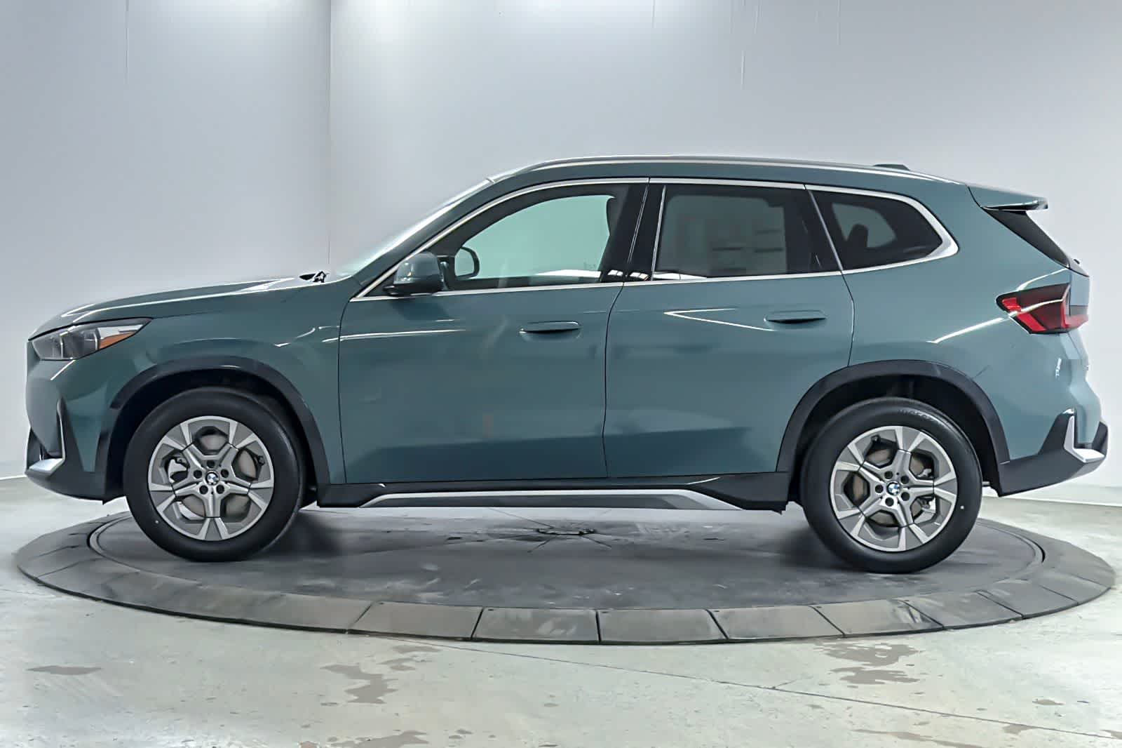 Thumbnail: 2026 BMW X1 - 5