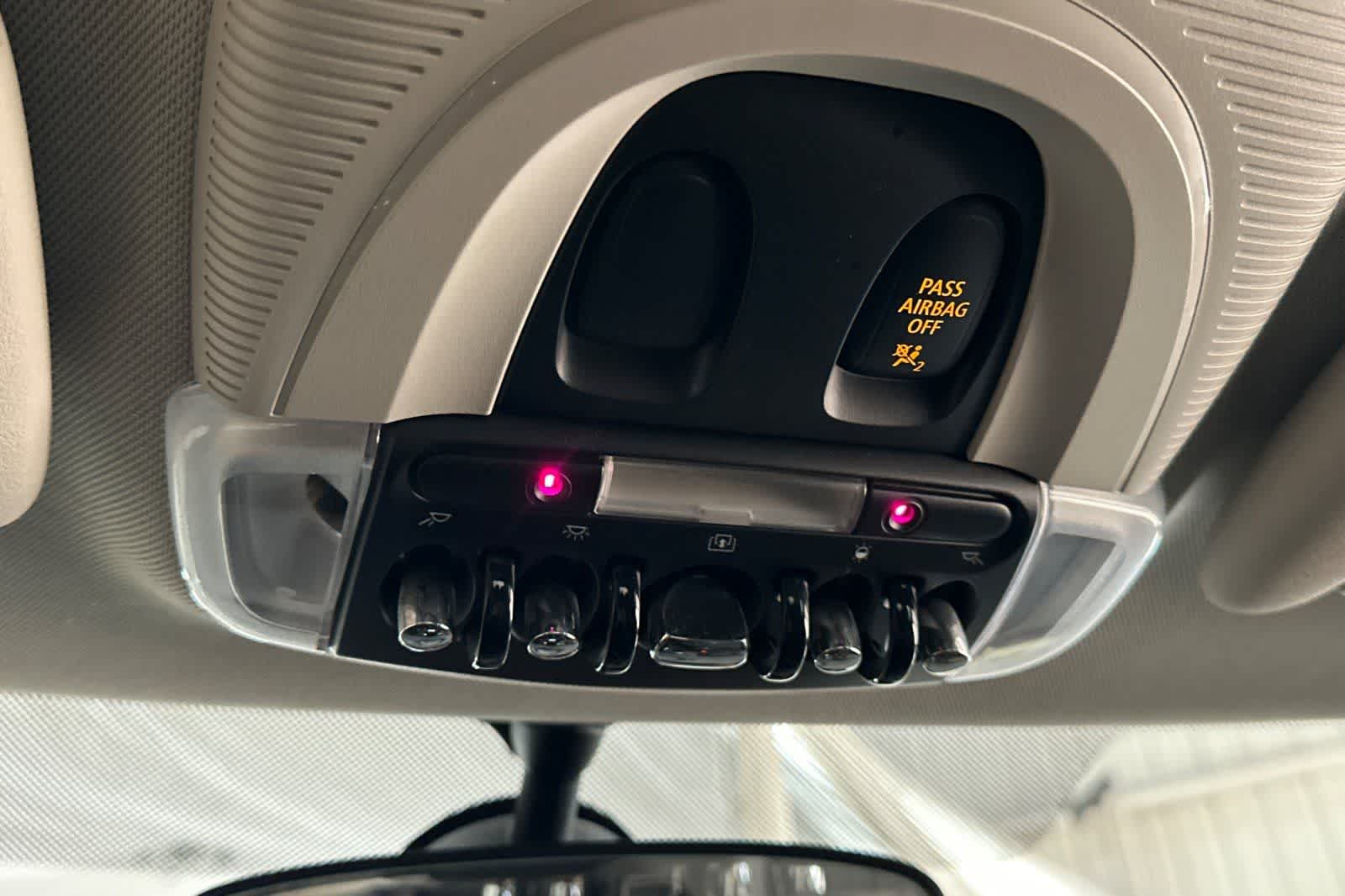 Thumbnail: 2019 MINI Cooper Hardtop - 28