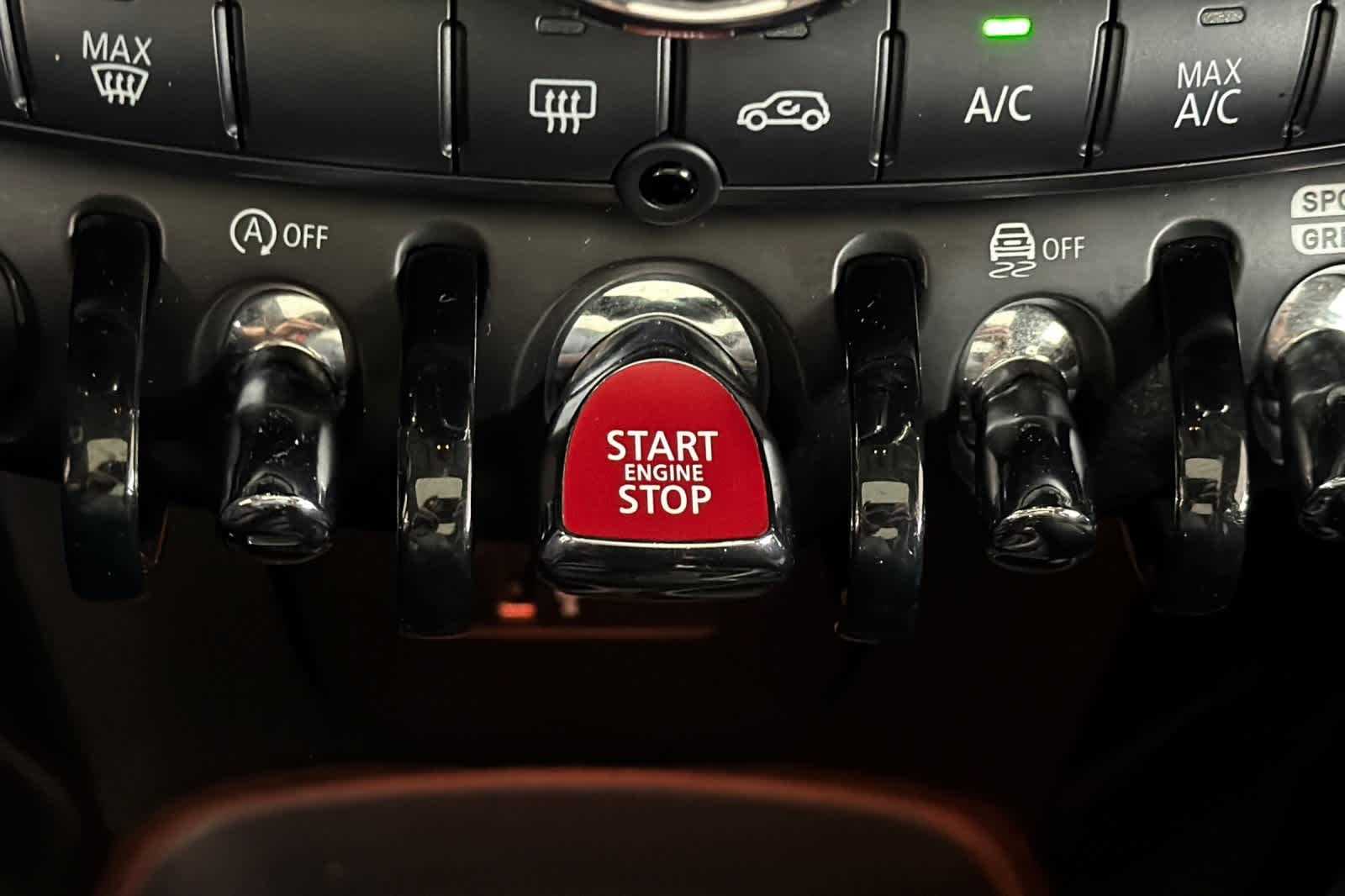 Thumbnail: 2021 MINI Cooper Hardtop - 23