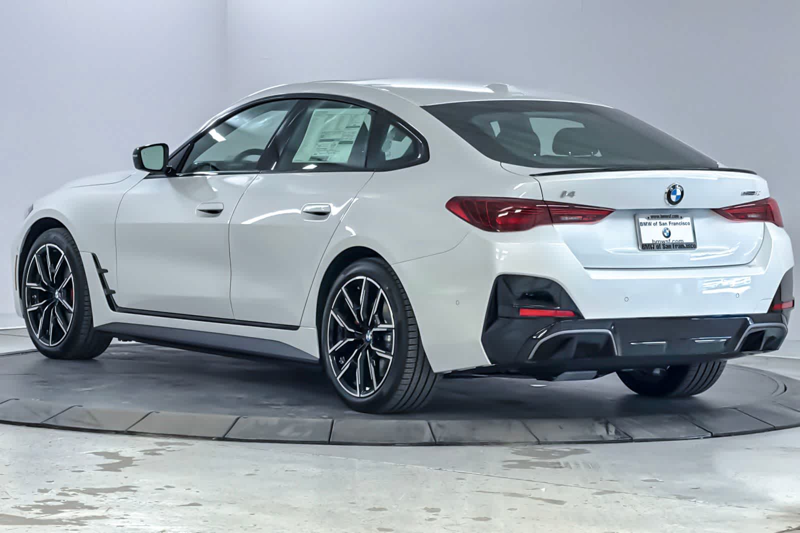Thumbnail: 2026 BMW i4 - 6