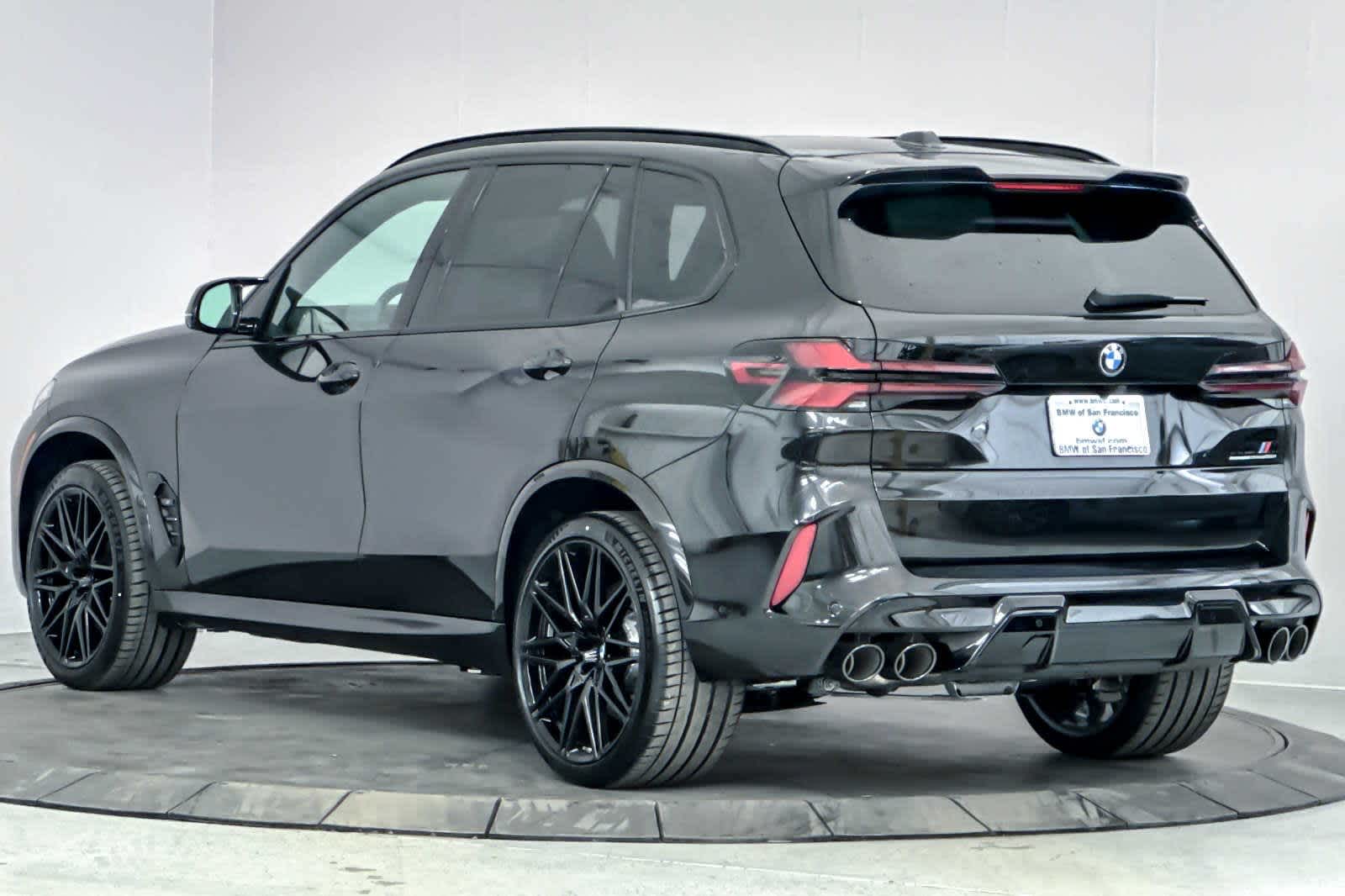 2025 BMW X5 M Competition 6