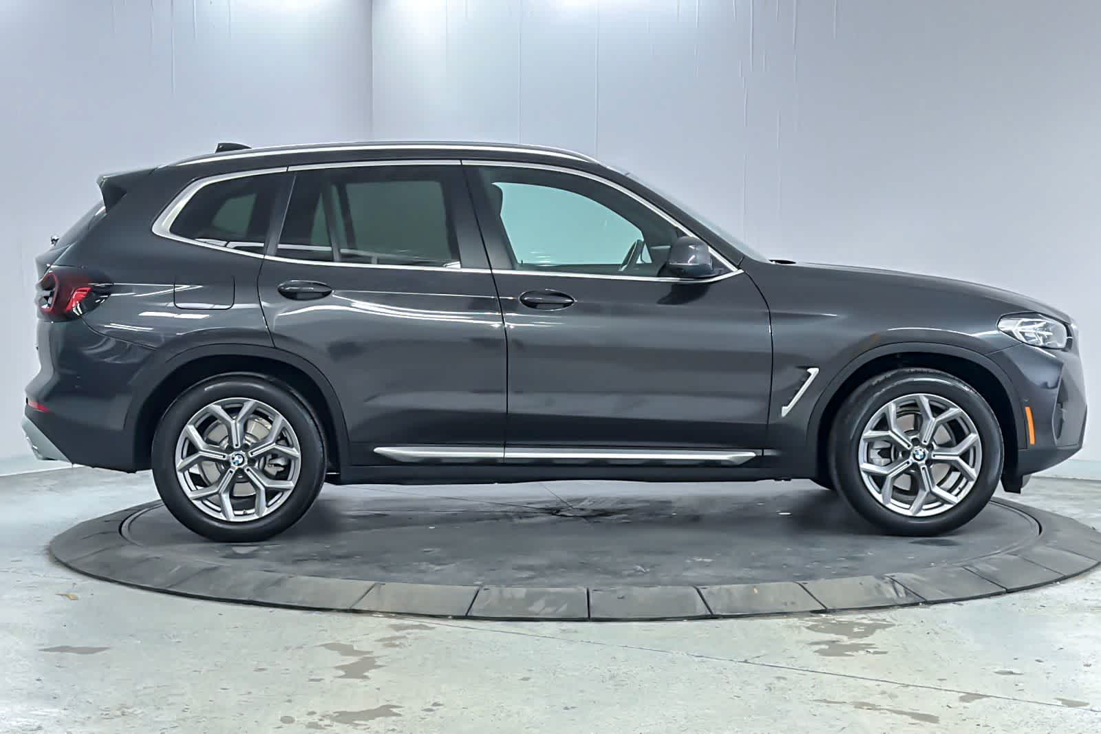 Thumbnail: 2024 BMW X3 - 8