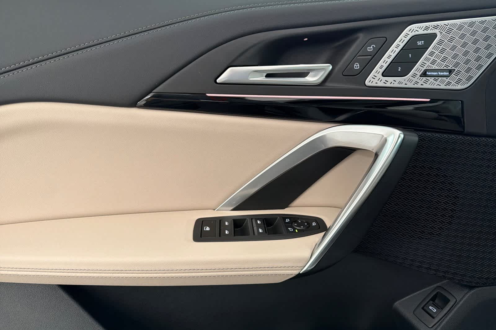 Thumbnail: 2025 BMW X1 - 12