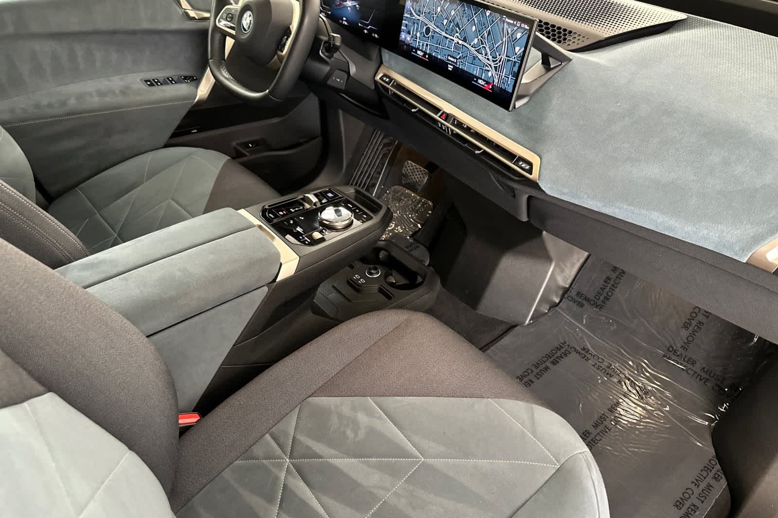 Thumbnail: 2023 BMW iX - 16