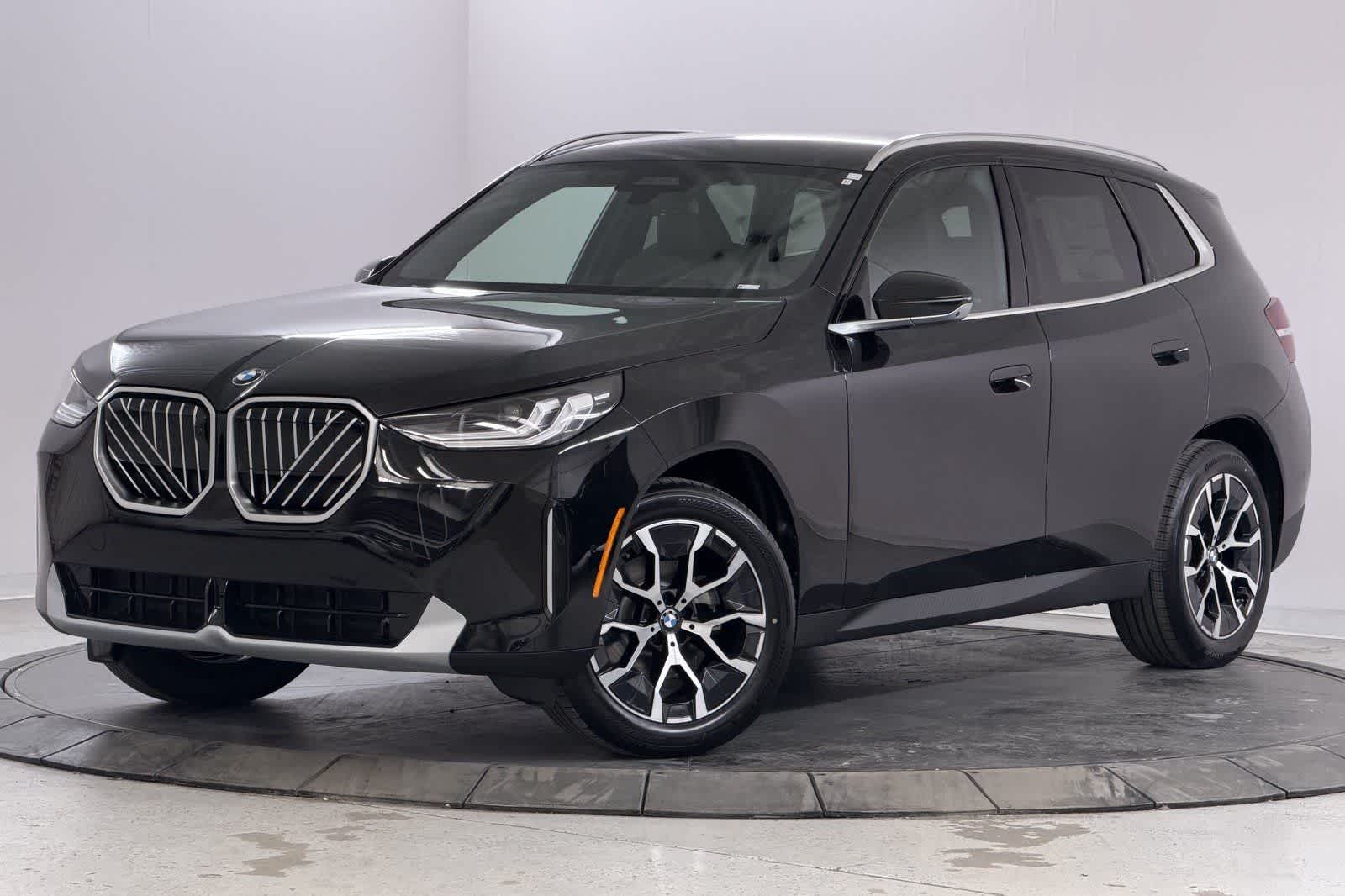 Thumbnail: 2026 BMW X3 - 1