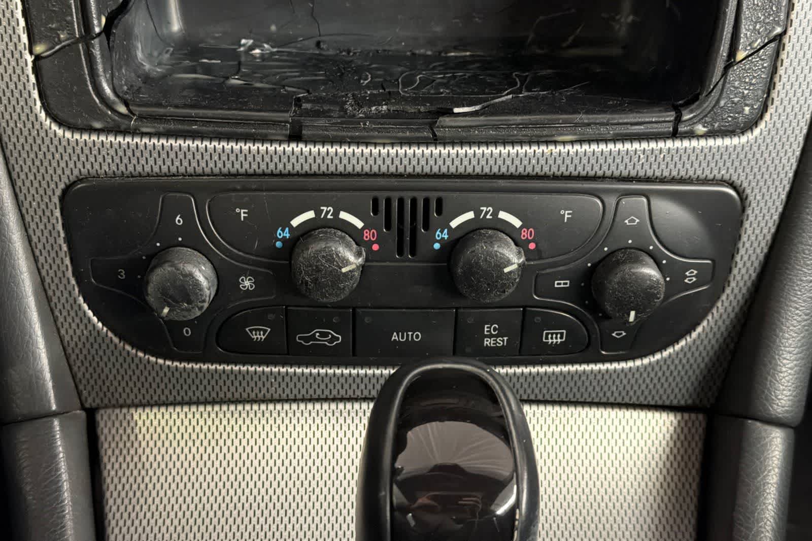 Thumbnail: 2002 Mercedes-Benz C-Class - 19