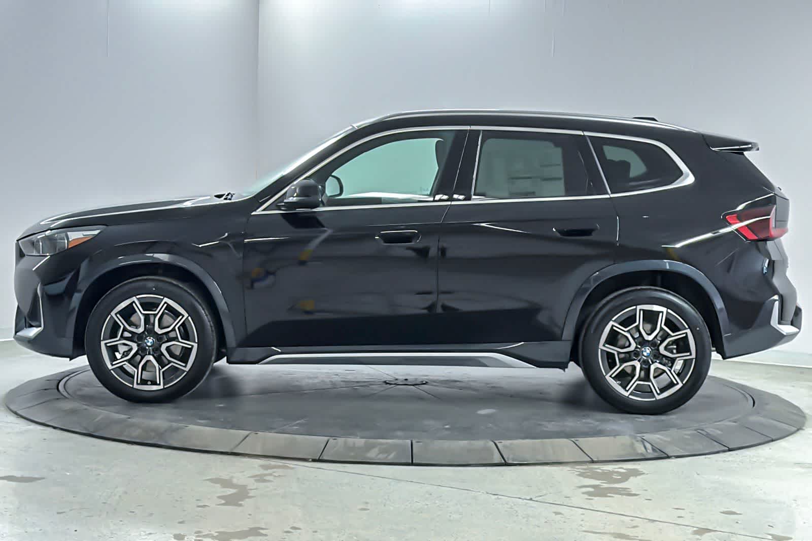 Thumbnail: 2026 BMW X1 - 5