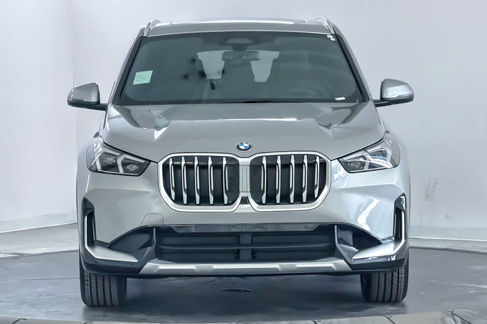Thumbnail: 2026 BMW X1 - 10