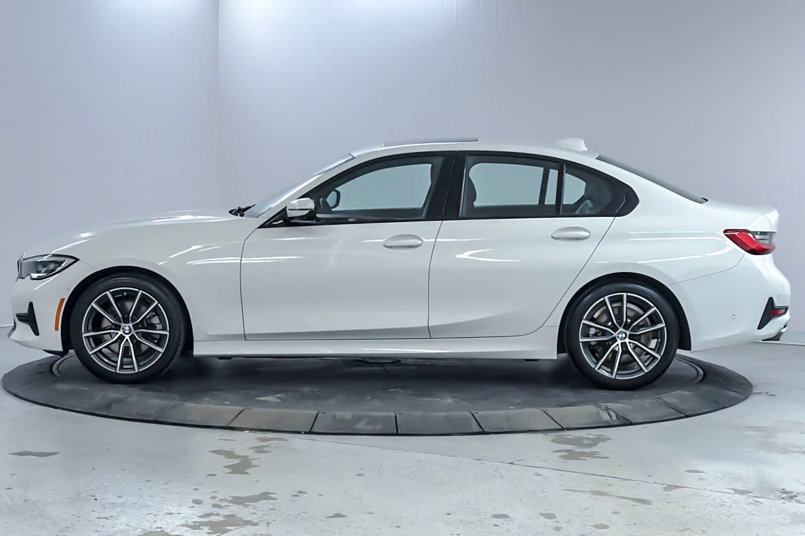 Thumbnail: 2019 BMW 3 Series - 5