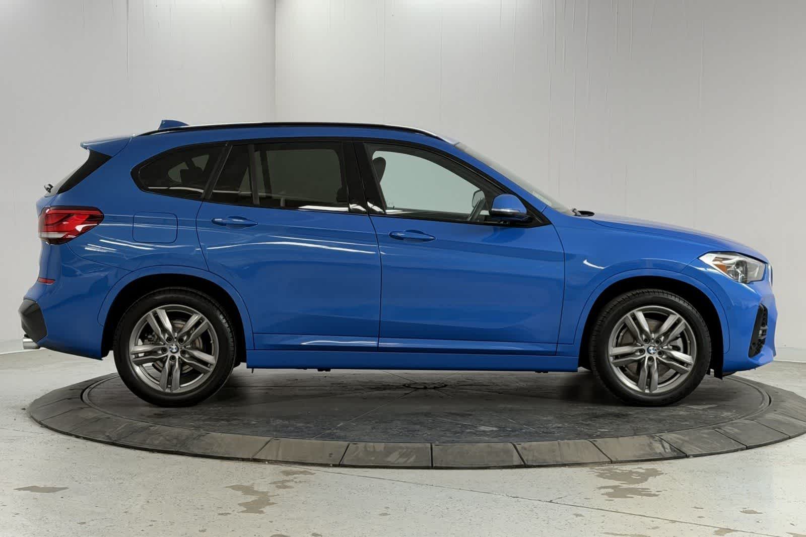 Thumbnail: 2021 BMW X1 - 8