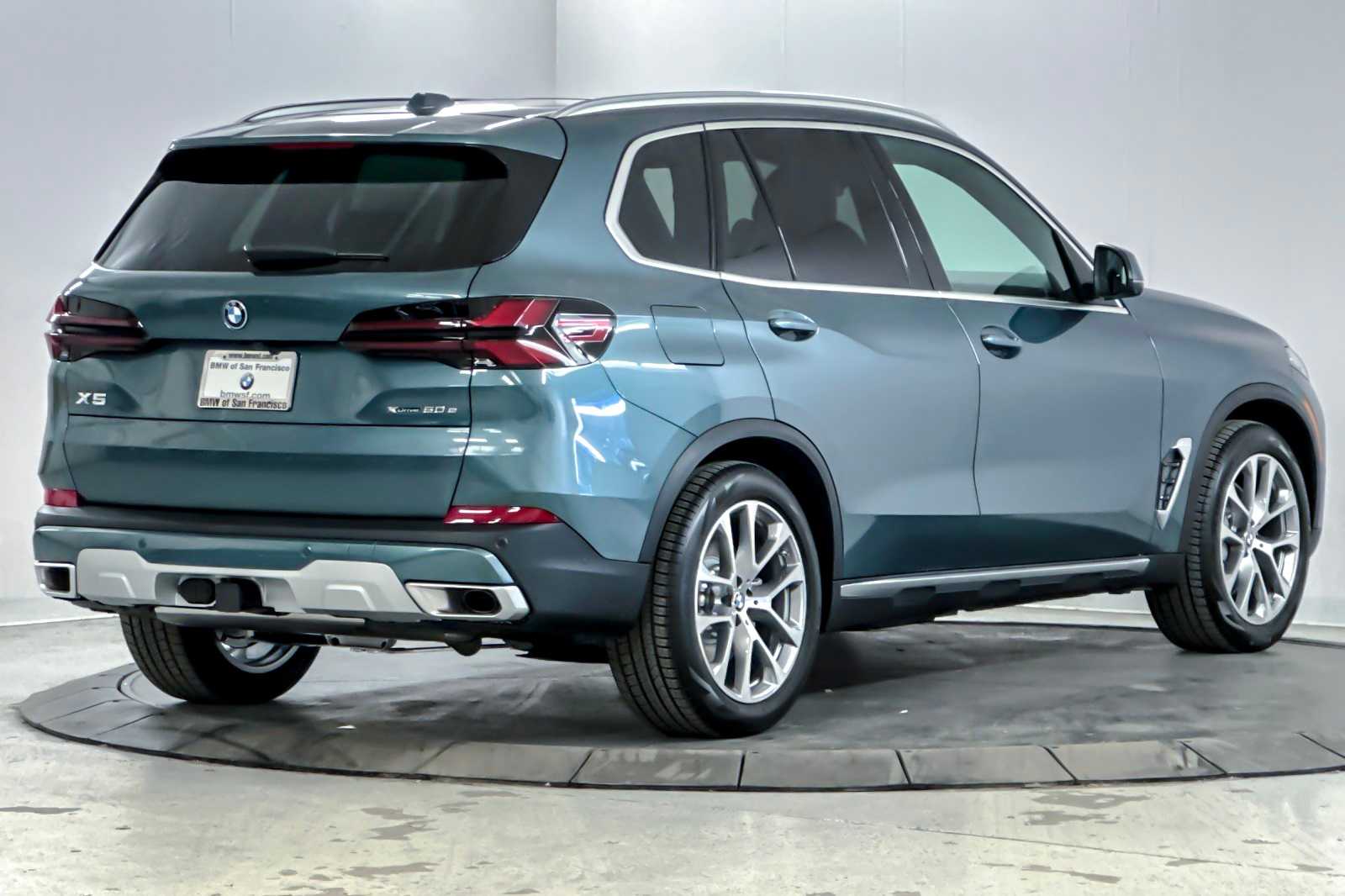 Thumbnail: 2026 BMW X5 - 2