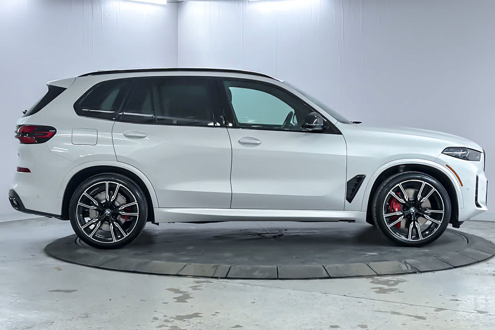 Thumbnail: 2026 BMW X5 - 8