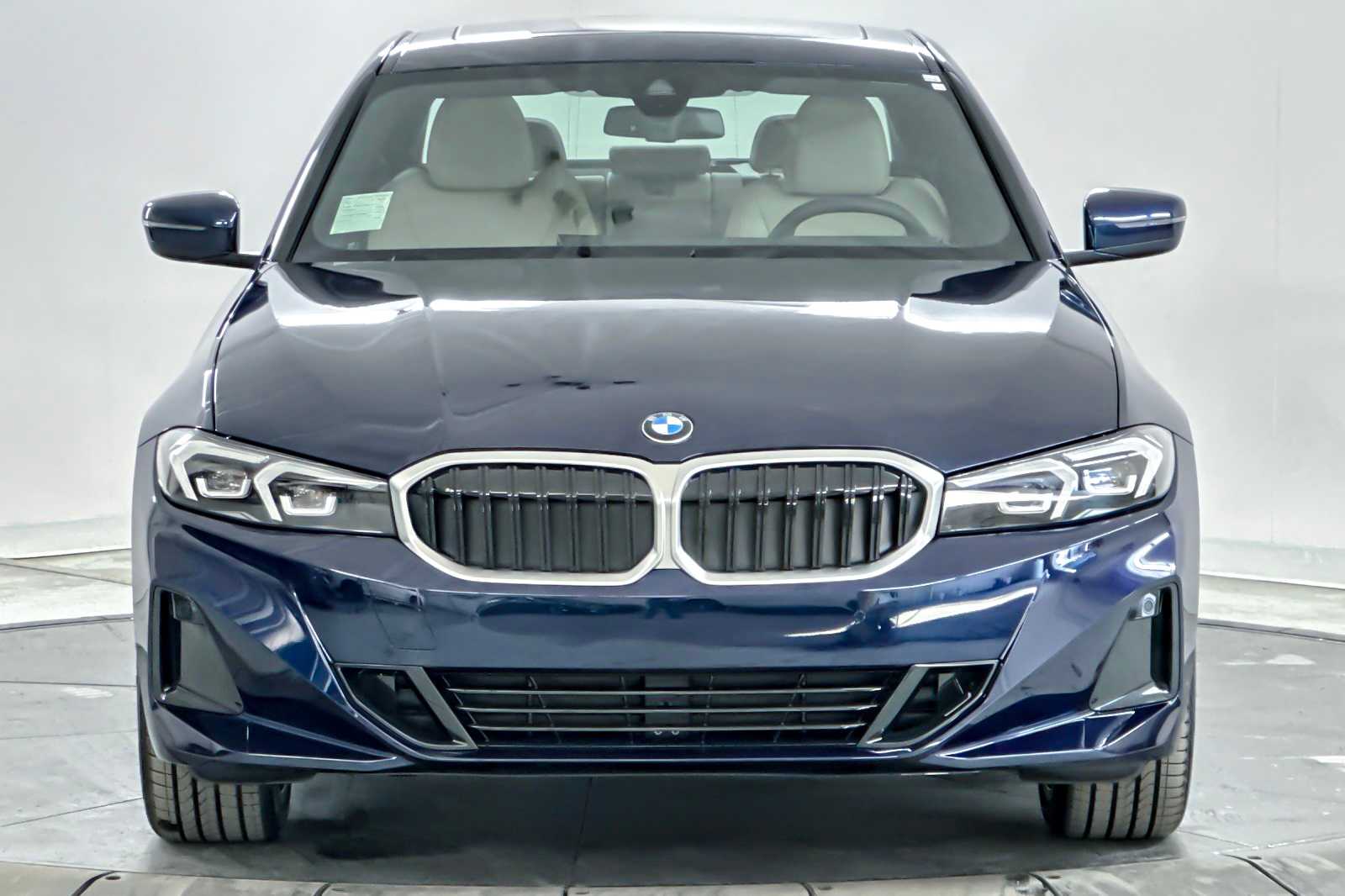 Thumbnail: 2026 BMW 3 Series - 10