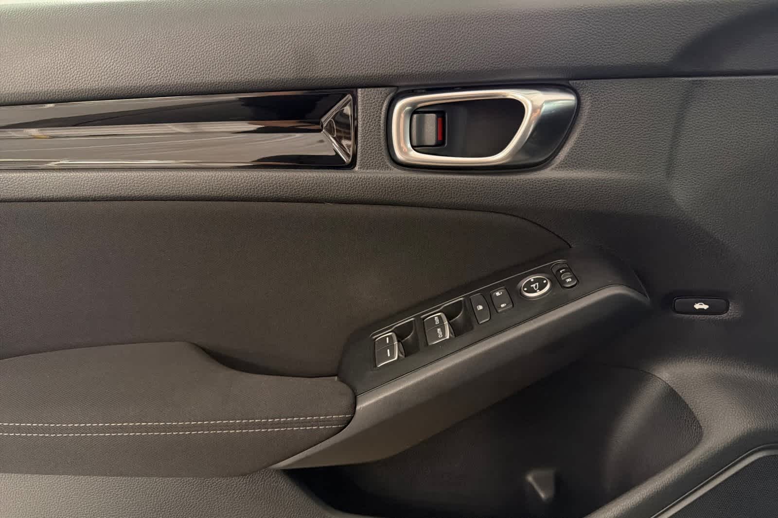 Thumbnail: 2023 Honda Civic - 12