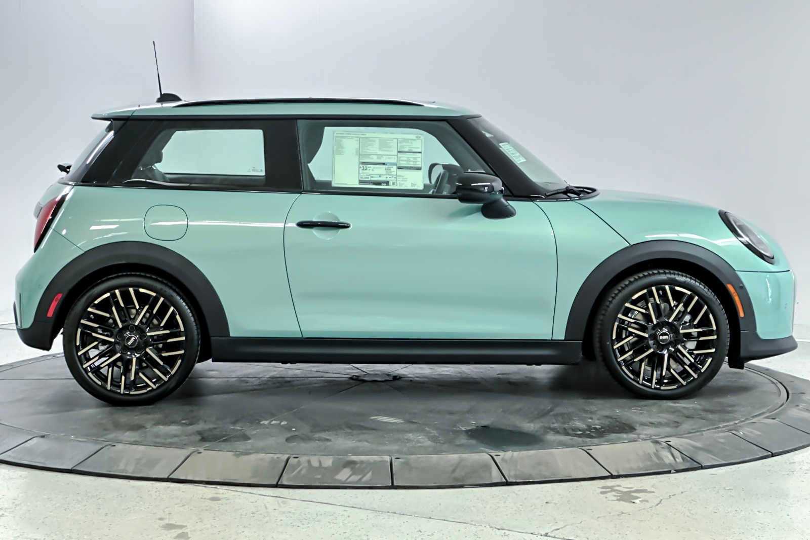 2025 MINI Cooper Hardtop 2 Door 8