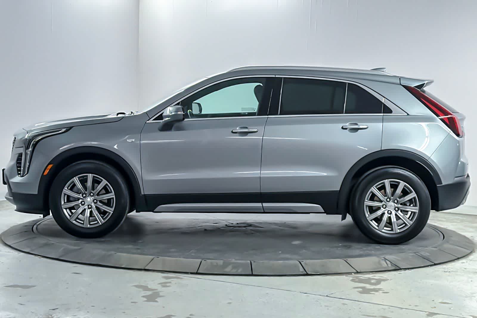 Thumbnail: 2023 Cadillac XT4 - 5