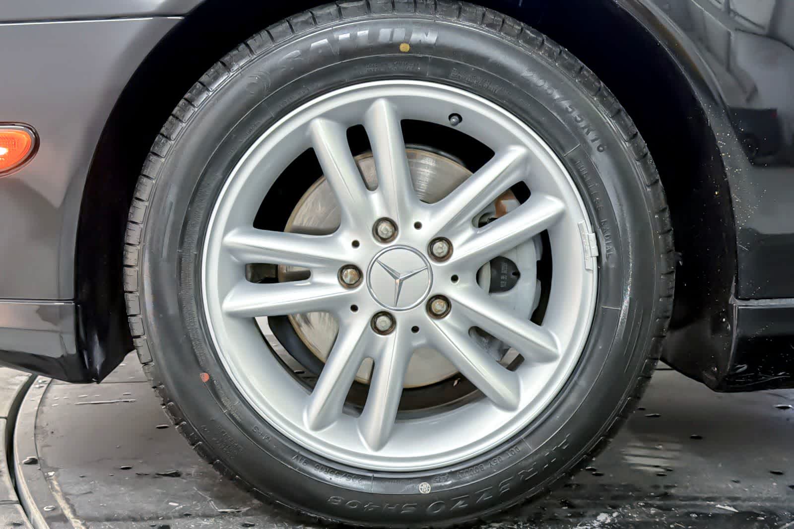 Thumbnail: 2002 Mercedes-Benz C-Class - 25