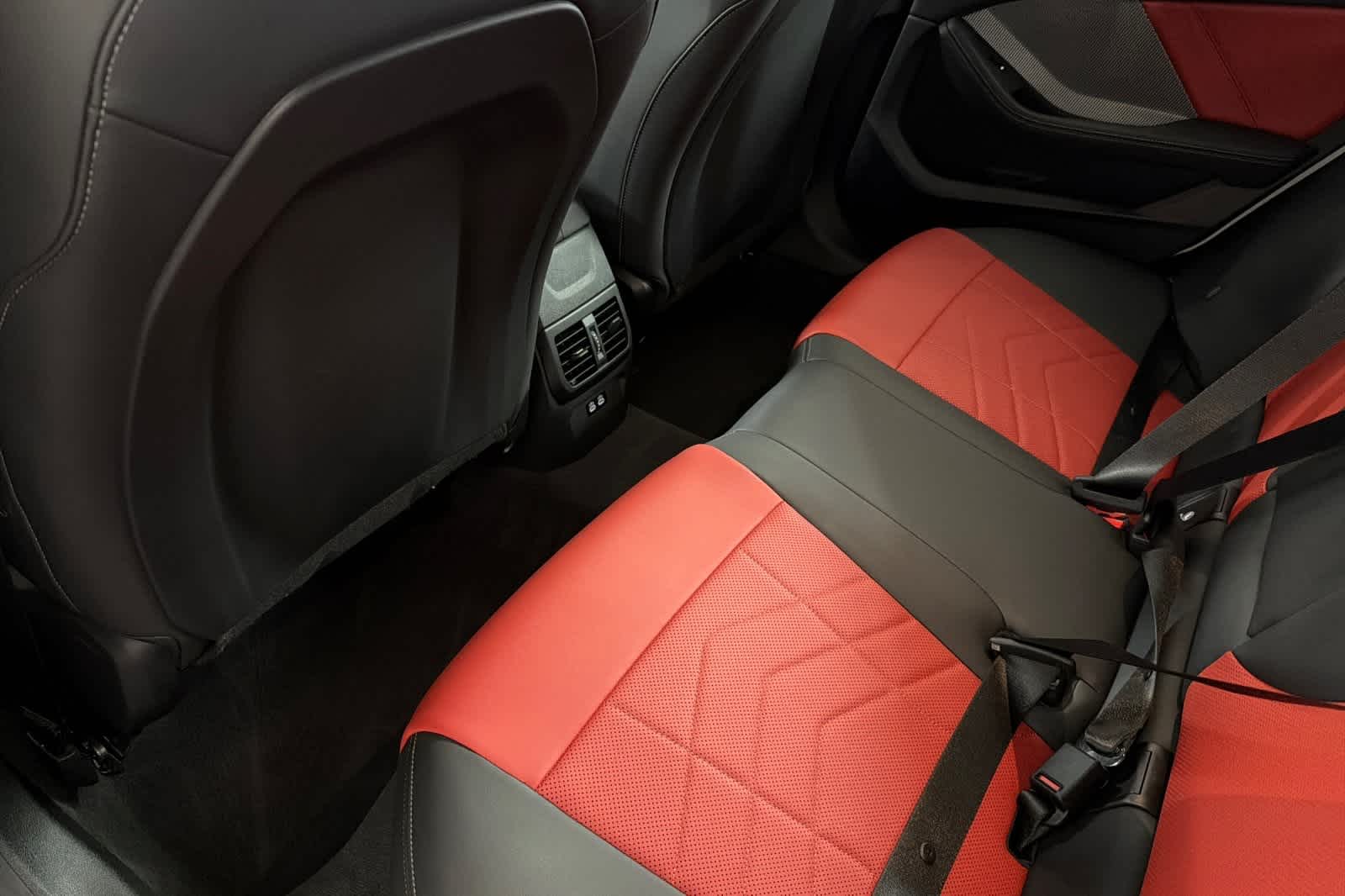 Thumbnail: 2025 BMW 2 Series - 4