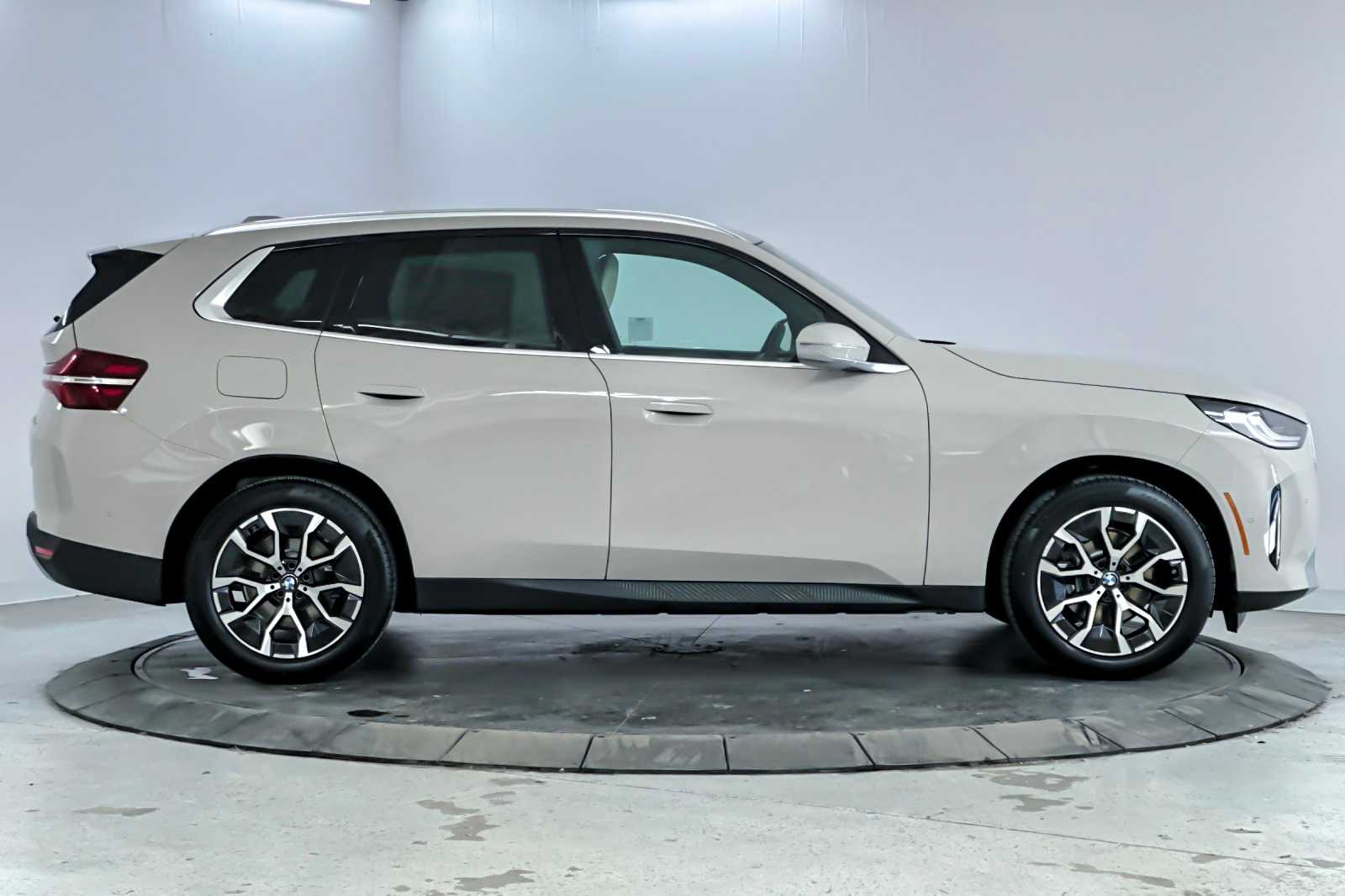 Thumbnail: 2026 BMW X3 - 8