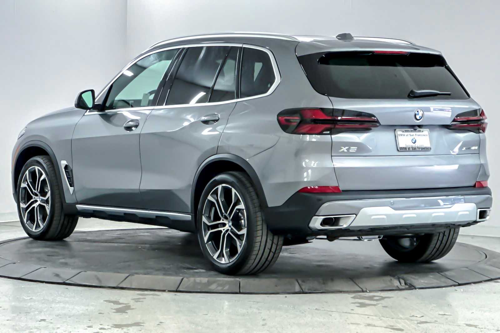 Thumbnail: 2026 BMW X5 - 6
