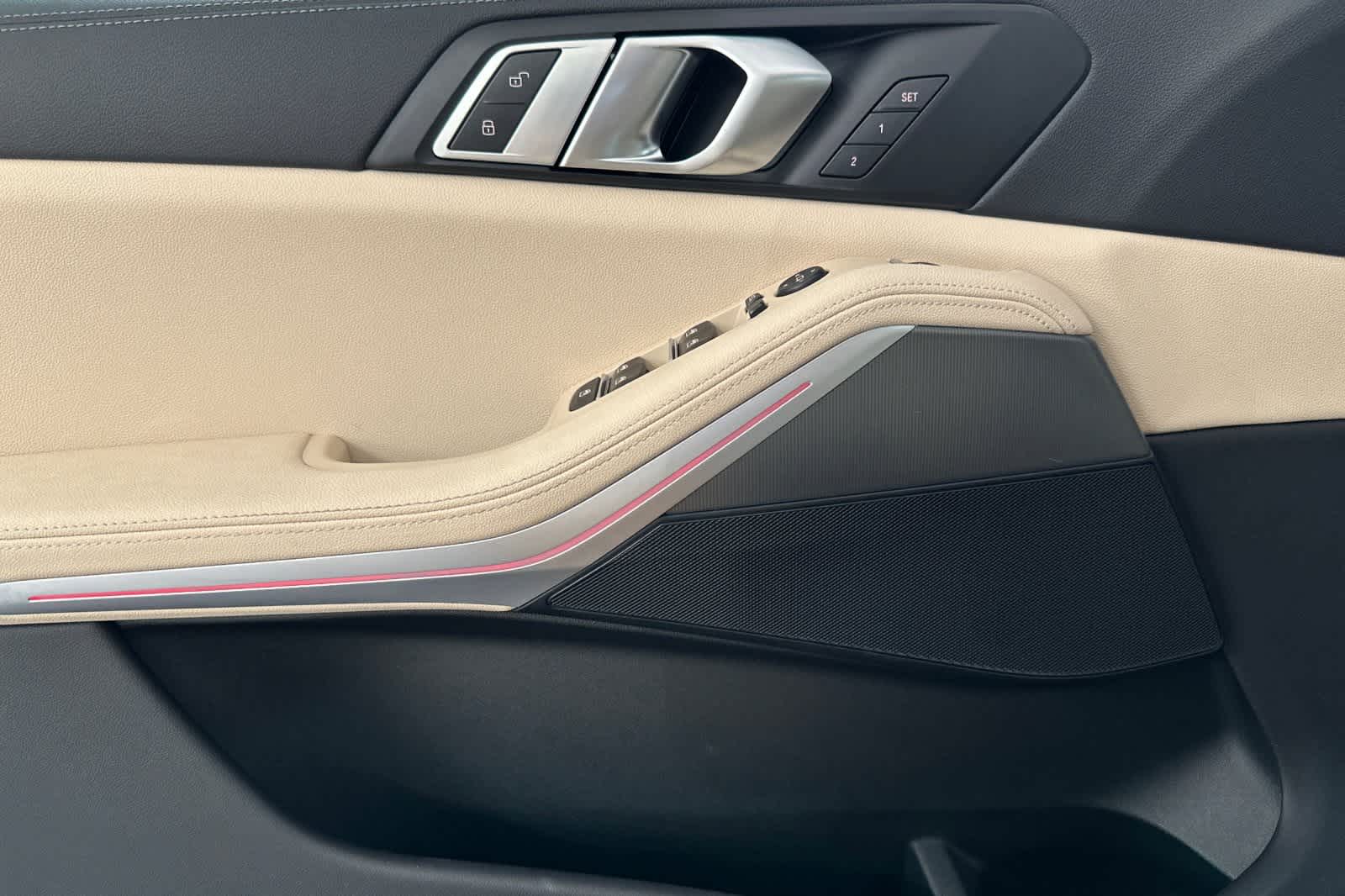 Thumbnail: 2022 BMW X5 - 12