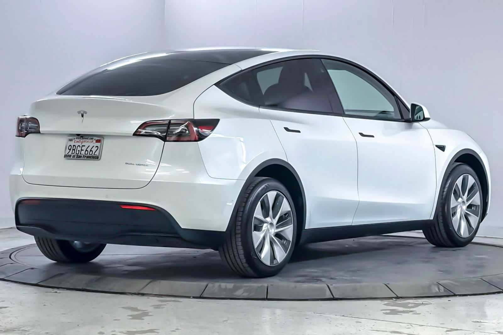 Thumbnail: 2022 Tesla Model Y - 2