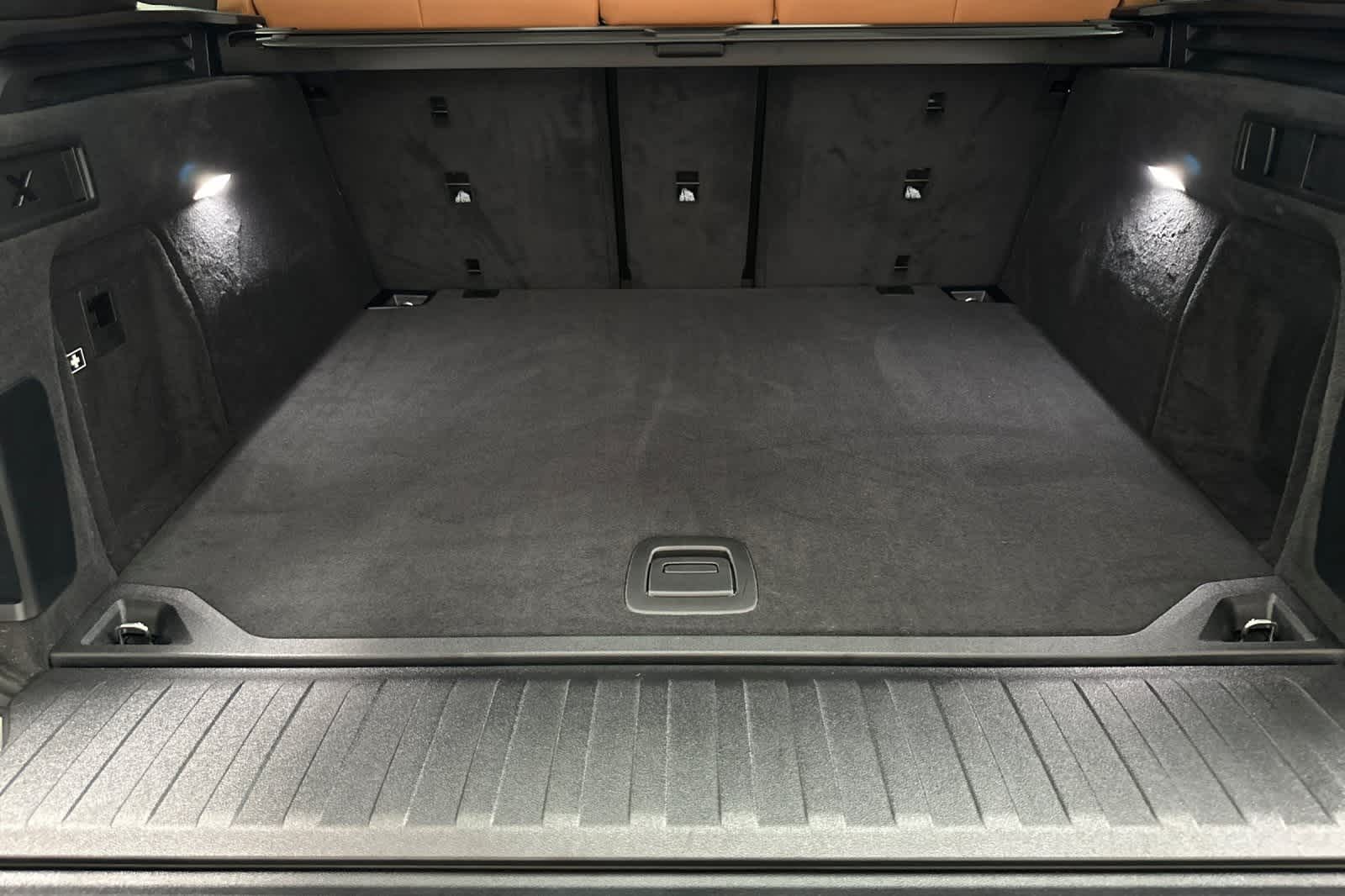 Thumbnail: 2026 BMW X5 - 15