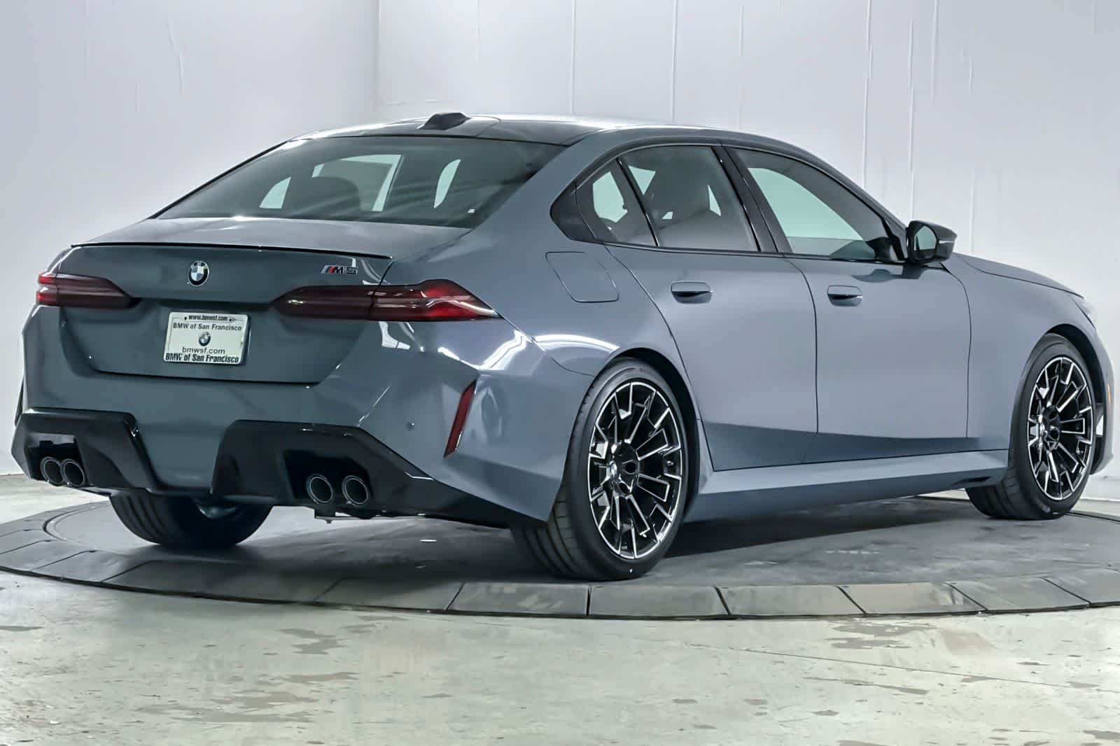 Thumbnail: 2026 BMW M5 - 2