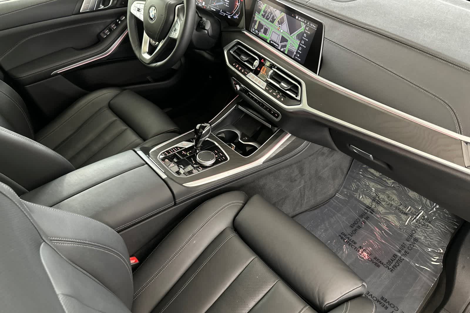 Thumbnail: 2022 BMW X7 - 16