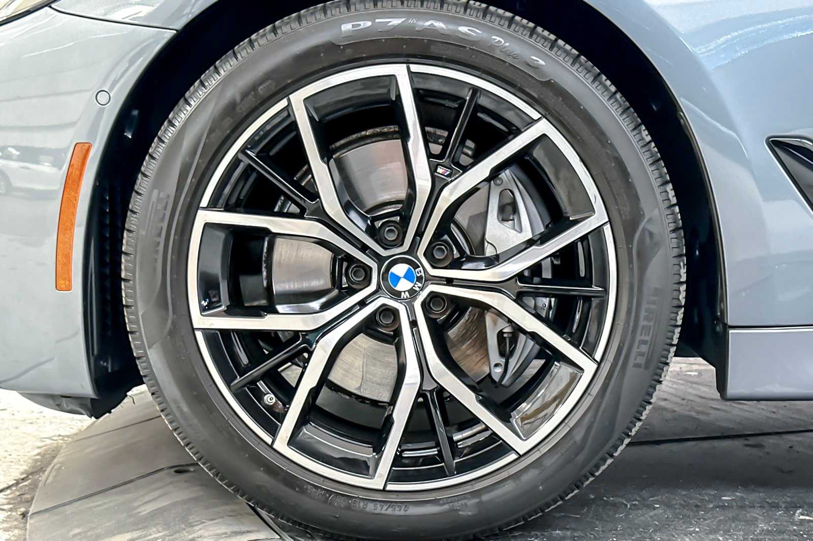 Thumbnail: 2022 BMW 5 Series - 26