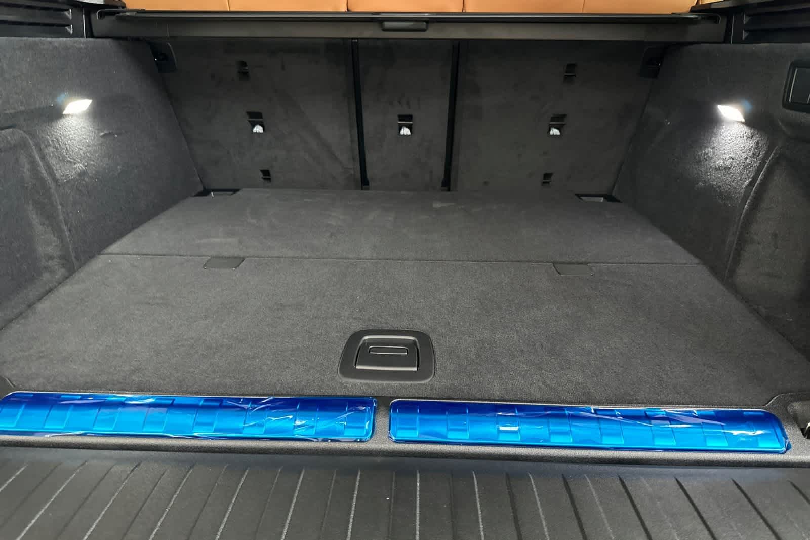 Thumbnail: 2026 BMW X5 - 15